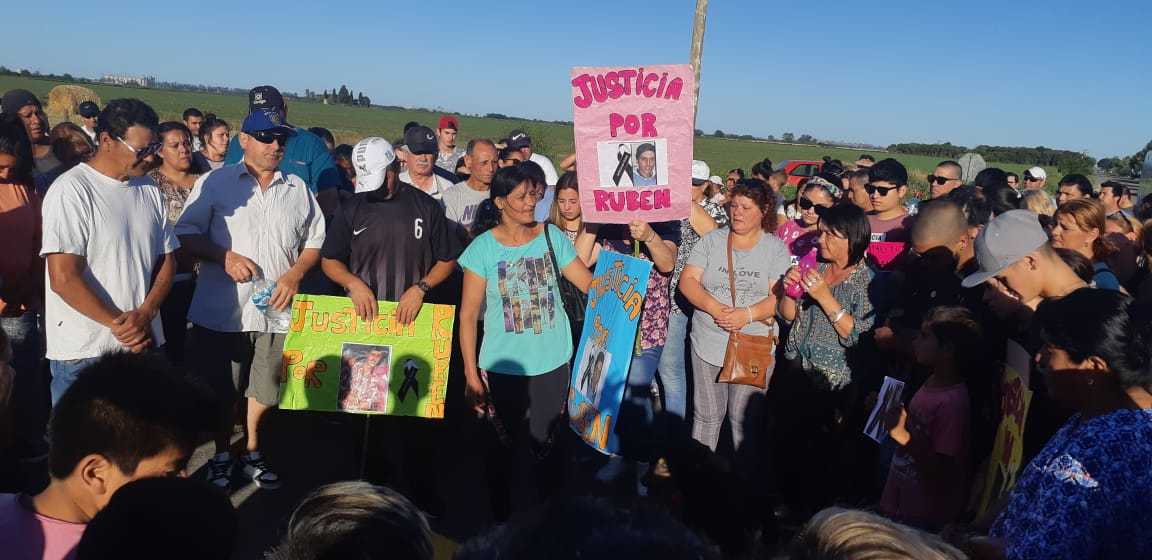 Timbúes marchó masivamente en pedido de justicia por la muerte de Rubén Franco