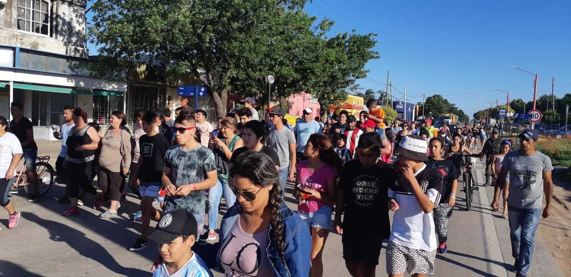 Timbúes marchó masivamente en pedido de justicia por la muerte de Rubén Franco