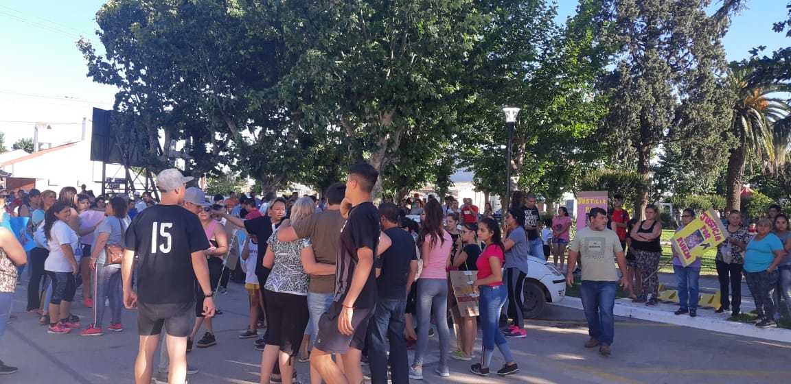 Timbúes marchó masivamente en pedido de justicia por la muerte de Rubén Franco