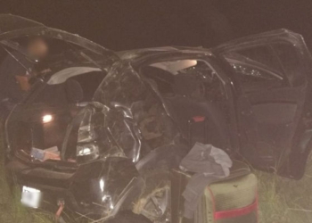 Un vehículo con cuatro ocupantes volcó sobre autopista entre Maciel y Monje