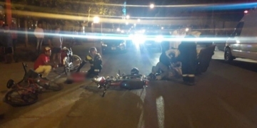 Dos hombres heridos tras el impacto entre una moto y una bicicleta