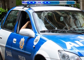 Un menor ingresó a una vivienda de Monje y sustrajo un celular