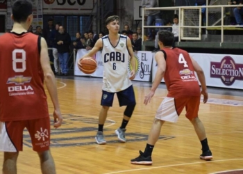 El totorense Alejo Paoloni hizo historia al debutar en la Liga Nacional de Básquet