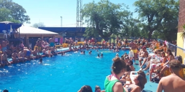 Estalló el verano en la pileta de Belgrano de Serodino