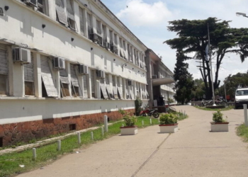 Tragedia en la región: una nena murió al abrir una heladera estando mojada