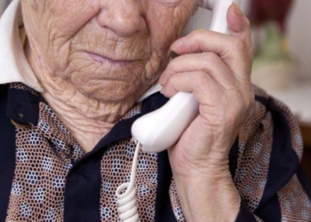 Una abuela fue estafada y le robaron más de 200 mil pesos