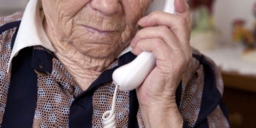 Una abuela fue estafada y le robaron más de 200 mil pesos