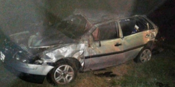 Impactante vuelco de un auto entre Monje y Barrancas