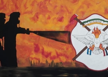 Bomberos de Serodino ya lucen su propio mural creado por jóvenes del pueblo
