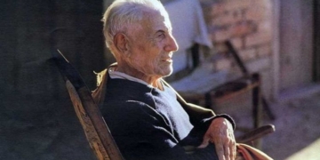 A 24 años de la muerte de Maradona: el médico que se crió en Barrancas y marcó la historia argentina