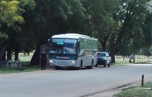Un colectivo atropelló a un paciente que escapó de la Colonia Psiquiátrica de Oliveros