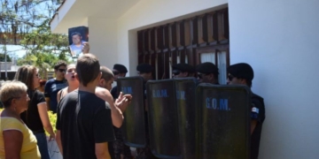 Escándalo en Gaboto: la marcha por Billarreal terminó con heridos y daños