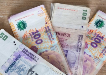 Estafadores robaron dinero de una jubilada de la región