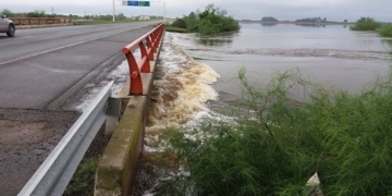 Bajó el agua y levantaron el corte en autopista Rosario Santa Fe
