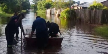 Bomberos Voluntarios de Totoras también se suman a la cruzada solidaria por los inundados