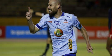 El macielense Tevez nominado a mejor delantero del fútbol ecuatoriano