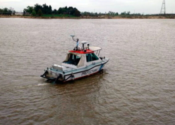 Buscan a una nena que cayó a las aguas del río Salado