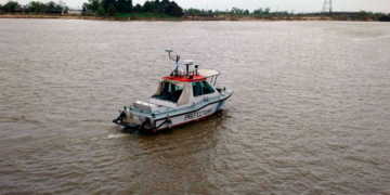 Buscan a una nena que cayó a las aguas del río Salado