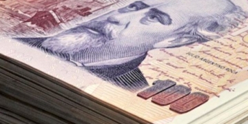 Estafaron a una pareja mayor y le robaron cerca de 100 mil pesos