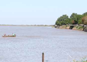 Naufragio en Puerto Aragón: cuatro jóvenes fueron rescatados
