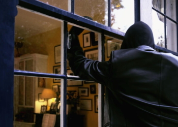 Ingresó a una vivienda de Totoras por una ventana y sustrajo pertenencias