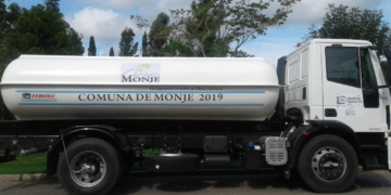 Monje ya cuenta con el nuevo regador adherido al camión O KM
