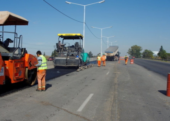 Cuatro tramos reducidos en autopista por obras