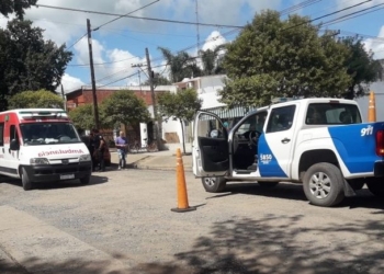 Una mujer herida tras un choque en una esquina de Maciel