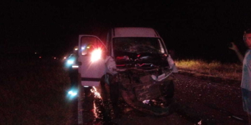 Un camión y una trafic colisionaron en Ruta 65