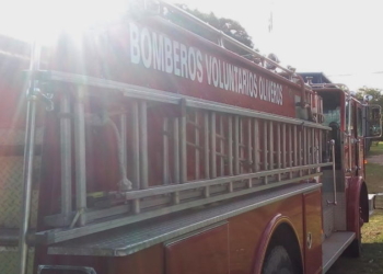 Un auto en el que viajaban dos mujeres se incendió entre Maciel y Oliveros