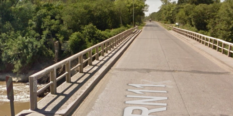 Desde Vialidad aseguraron que la estructura del puente en Villa La Ribera “no corre riesgo”