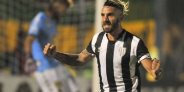 A fuerza de goles, Cucchi avanza en la Copa Argentina y espera por River