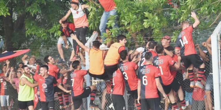 Clásico totorense: la hinchada de Juniors recibirá alimentos para un comedor de la ciudad