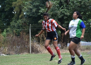 Histórico: comienza la primera liga de fútbol femenino de la región