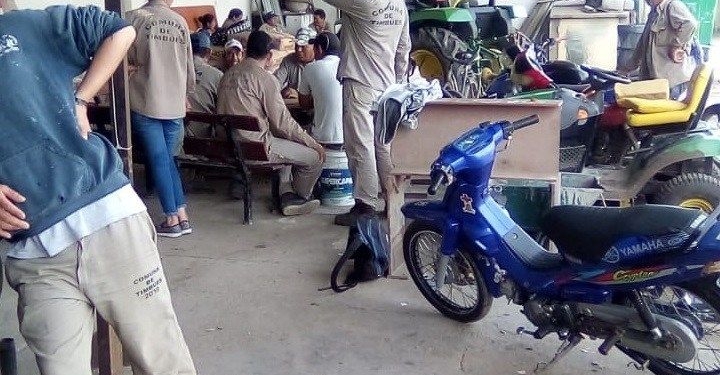 Sin servicios: trabajadores municipales de la región vuelven al paro