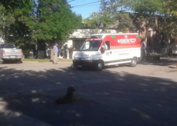 Fuerte accidente en una esquina de Maciel: un joven lesionado