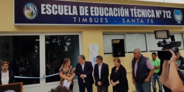 Inauguraron una escuela en Timbúes, pero no tiene docentes ni clases