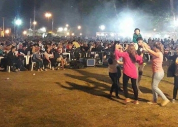 San Genaro de fiesta con el cuarto «abrazo musiquero»