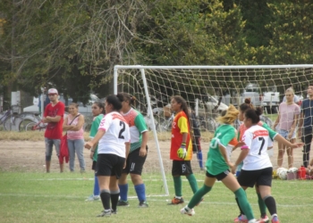 Gran marco de público en la tercera y cuarta fecha del fútbol femenino en Centeno