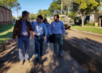 Fabián Cejas recorrió obras en Clarke y Serodino