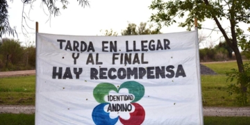 Política y poesía: la curiosa campaña en Pueblo Andino