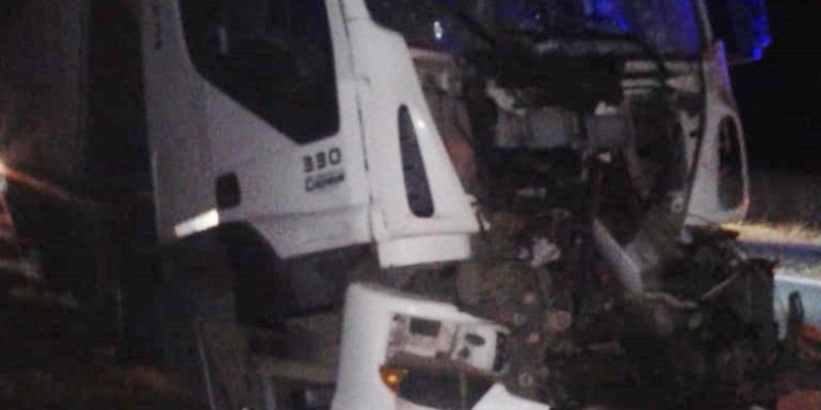 Andino: dos camiones impactaron por alcance durante la madrugada