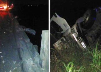 Un camión volcó y destruyó las barandas del puente del canal Serodino