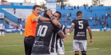 Doblete de Cucchi para dar vuelta el partido y sumar de a tres
