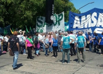 Los docentes santafesinos ratificaron el paro por 48 horas