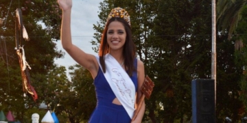 De Timbúes al mundo: Victoria va por su sueño de ser Miss Universal Petite Argentina