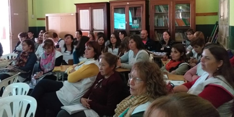 Docentes de escuelas de Maciel se capacitaron en Educación Vial