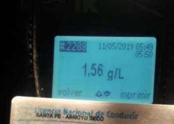 Detuvieron a un conductor que circulaba alcoholizado por autopista