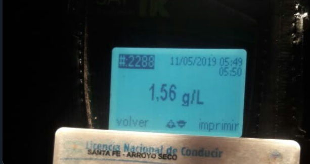 Detuvieron a un conductor que circulaba alcoholizado por autopista