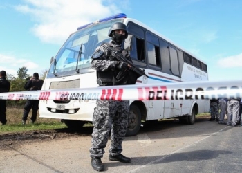 Dieron de alta al agente penitenciario baleado en autopista